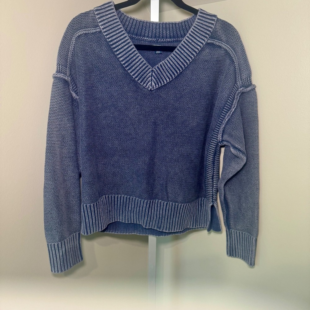 American Eagle Blue Acid Wash V-Neck Cotton Knit Relaxed Sweater Womens Medium - Picture 5 of 5